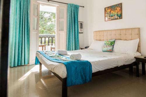 Deluxe Double Room image 10