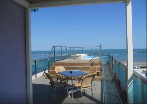 Hotel Lungomare - image 14