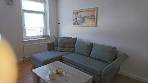 Schone 2 Zimmer Wohnung Halle Ammendorf