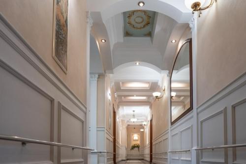 Gloria Hotel - image 12
