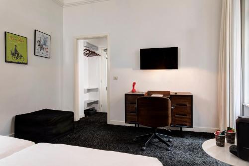 Vintage Hotel