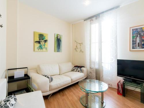 Holi-Rent Goya, Sevilla