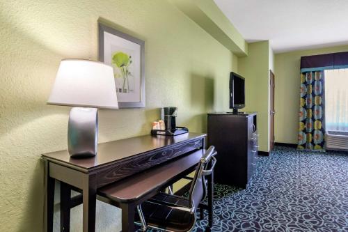 Comfort Suites at Fairgrounds Casino