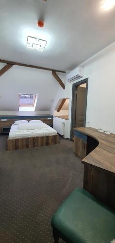 . Casa Achim