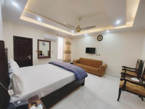 Hotel White Pearl - image 2