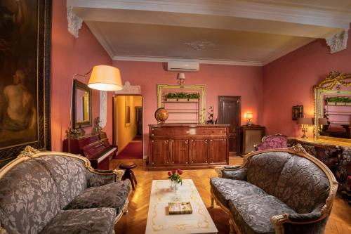 Residenza Frattina - image 8