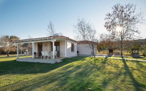 #FLH - Daphne's Bungalows gîte à louer Ladharió