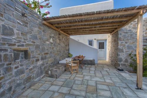 Serifos Stone Villa B - image 2