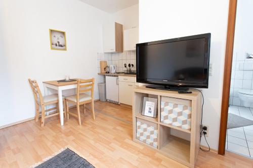 FullHouse - Chemnitz - S35 Little Sun - Elevator, Chemnitz (photo 9)