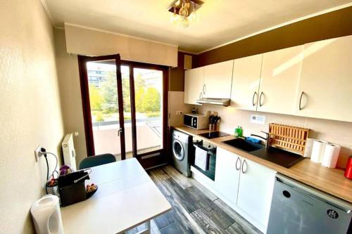 SOBNB Floralies - Grand studio proche frontieres Suisse