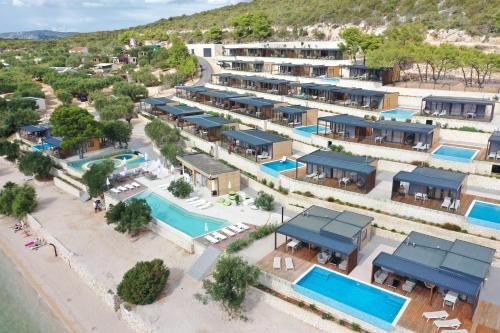 Olivia Green Camping - Hotel - Tisno