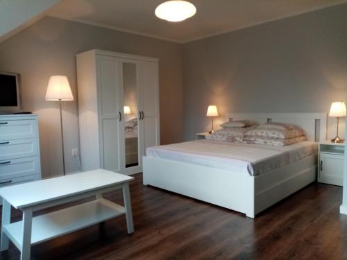 ทัศนียภาพภายนอกโรงแรม, Sara Apartman Paradfurdo in ปารัด