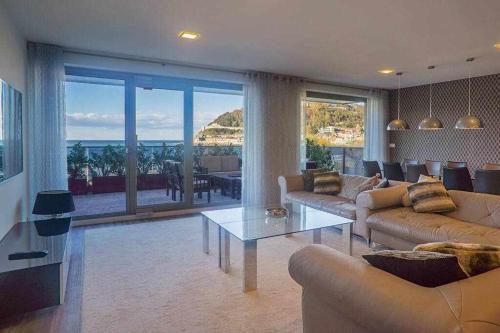 The Best in San Sebastian PRIVATE ENTRANCE & TERRACE - image 9