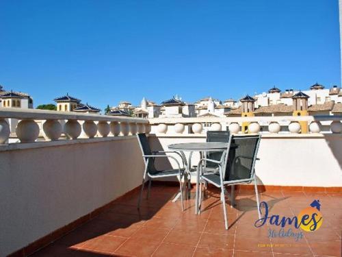  Playa Golf Quad House R6, Castillo de la Atalaya with Comm Pool P240 in Orihuela