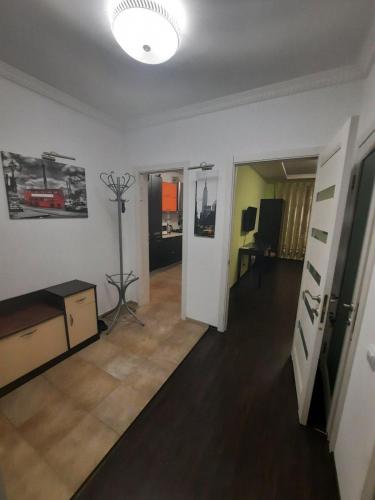 Шикарная 2к квартира Центральный парк Университет 70м, Irpiň (fotografie 8)