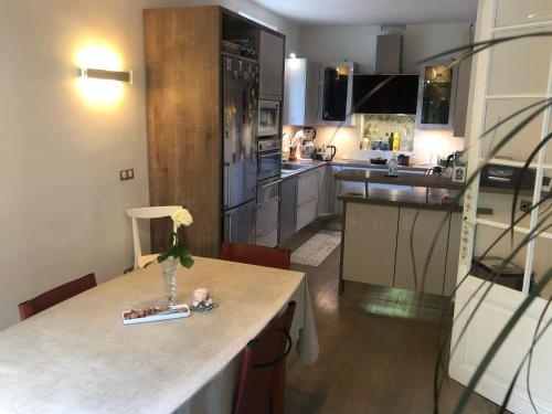dapur, Villa Eugénie Melun (Villa Eugenie Melun) in Melun