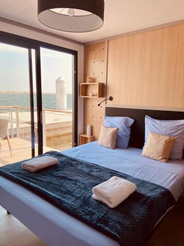 Two-Bedroom LodgeBoat 4 Persons - Grand Large Side image 10