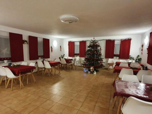 Mainstern Hotel 2