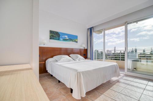 Hospedium Hotel Abril - Photo 2