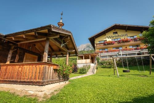 外部景觀, s'Wirtshaus by Alpine Genusswelten in 格勒布明鎮中心