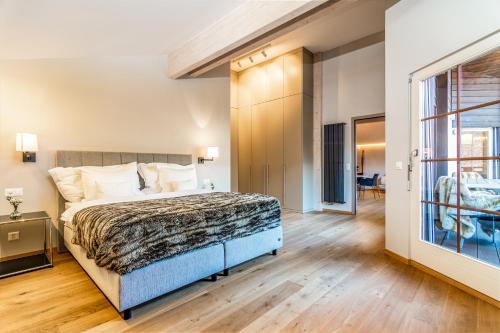 Waldhotel Fletschhorn Panoramic Retreat in Saas Fee