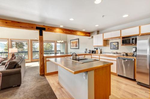 2 bedrooms, 3 beds