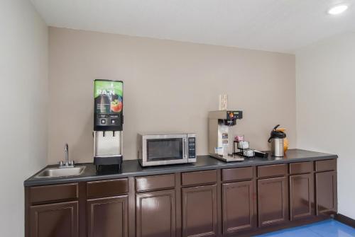 บริการและสิ่งอำนวยความสะดวก, Red Roof Inn Darien - I-95/ North Brunswick in ดาเรียน (จอร์เจีย)