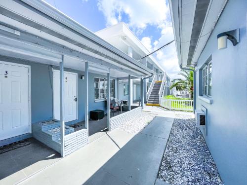 Sunrise Resort Motel South – Clearwater Beach, FL
