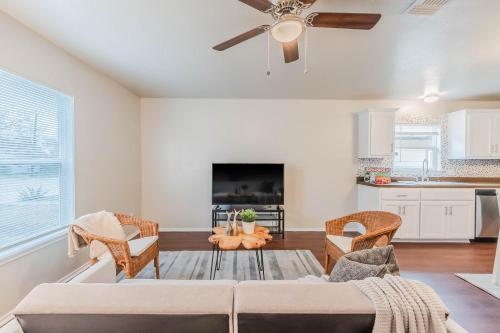 3Bedroom 2Bathroom close to historic downtown fast wifi in McKinney, USA