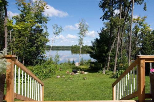 Private Sandy Beach Waterfront Cottage