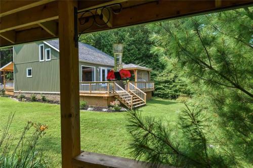 Private Sandy Beach Waterfront Cottage