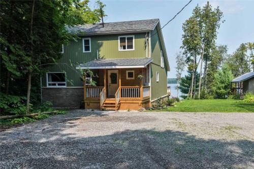 Private Sandy Beach Waterfront Cottage