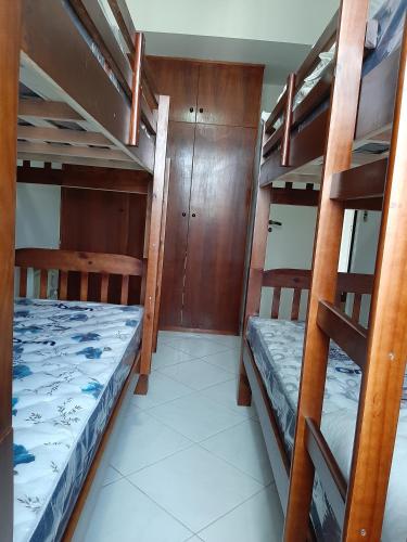Apartamento 3 Dormitorios / Praia Enseada Guaruja, Piscina, Vista ao fundo e sol da manha!.
