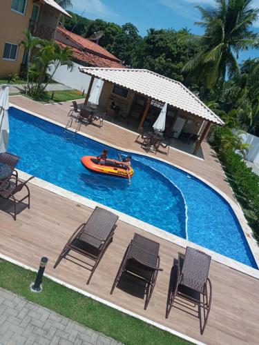Village Lindo em Guarajuba! Excelente localização e completo