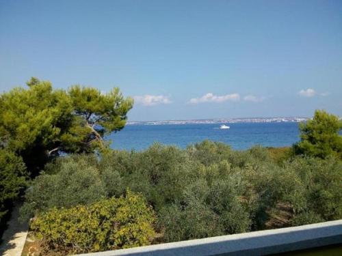 Apartment Brane - charming and close to the sea