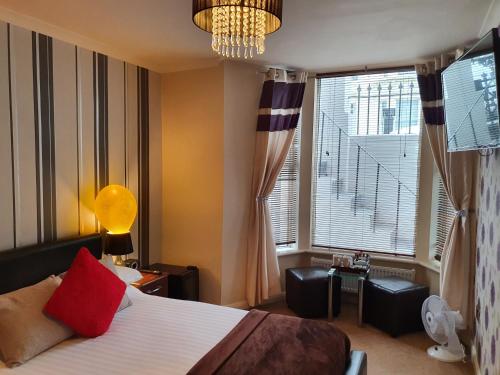 บริการและสิ่งอำนวยความสะดวก, เซนล๊อค เกสท์เฮาส์ (Senlac Guesthouse) in เอสติ้งส์