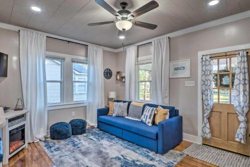 Central Cottage with Grill, 1 Mi to Cajun Field in Lafayette, USA