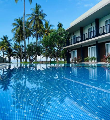 Bassein, Golden Star Beach Hotel in Negombo Rand