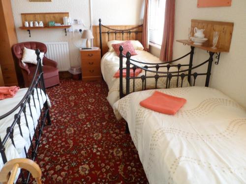 Camelot Hotel - Couples Only – Blackpool