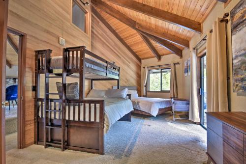 Family-Friendly Pine Mountain Club Hideaway!