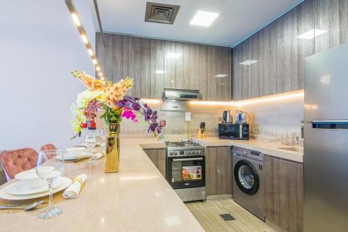 Gorgeous 1 Br Jlt Mbl Residence High Floor