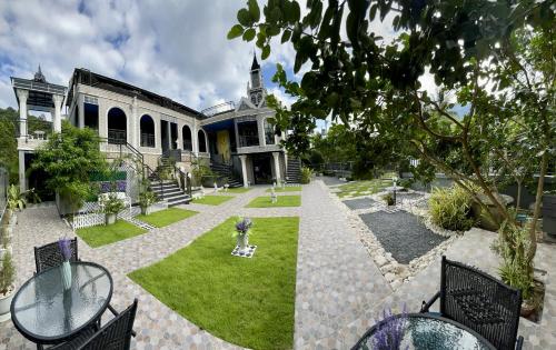 Exterior view, คูร์โดวเเอนด์เเซนด์วิลล่า near Soi Dao