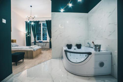 YOURAPART STARÓWKA z JACUZZI, Varsovie
