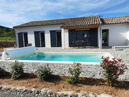 Les maisons dans les vignes