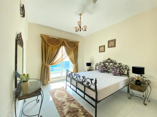 Durrani Homes - Cozy 1BR at Elite Residence tower - 4