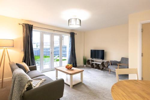 Waterside Lodge by PAY AS U STAY - Milton Keynes