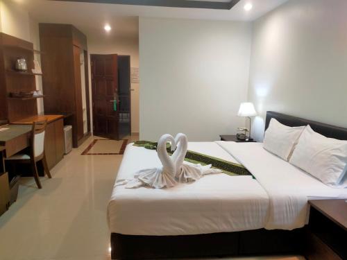 Double Room with Balcony image 10