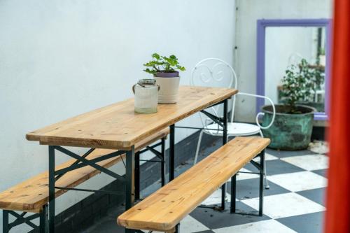 Stylish flat with private yard in Shepherd’s Bush London