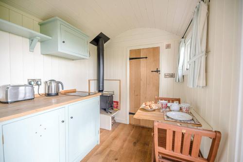 Sage Shepherds Hut Boundary Farm, Framlingham in فراملينجهام