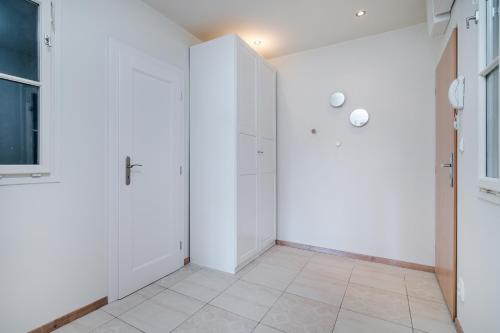 Prague Days - Bright Apartments - Fast WiFi - Quiet Area - image 3